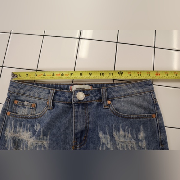 Signature8 Distressed Hi-Lo Hem Frayed Denim Mini Skirt - Picture 4 of 5